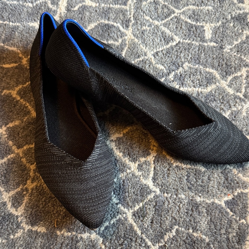 Women's Rothy’s Sz 9  Black Knit Flats